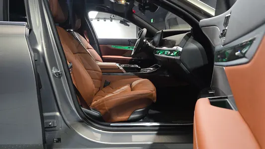 BMW 7 Series (G70) 740i xDrive M 2025 26