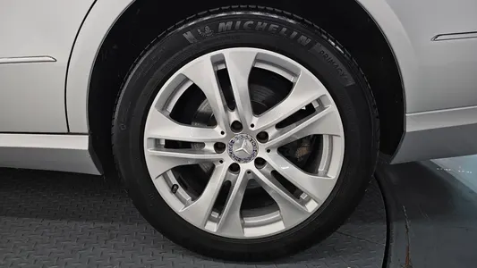 Mercedes-Benz E-Class W212 E300 2011 5