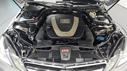 Mercedes-Benz E-Class W212 E300 2011 6