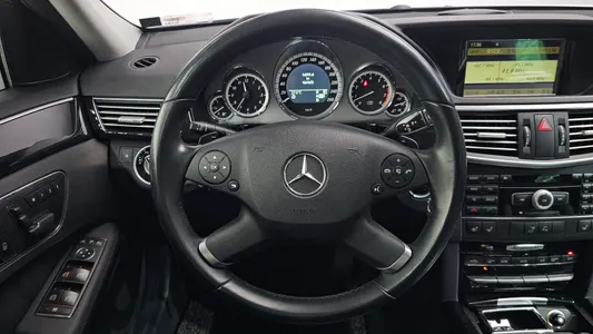 Mercedes-Benz E-Class W212 E300 2011 13
