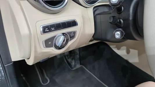 Mercedes-Benz C-Class W205 C220 d 2016 16