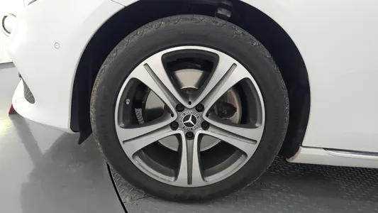 Mercedes-Benz E-Class W213 E220d 2019 5