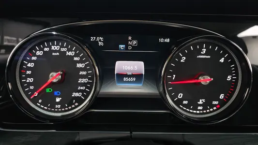 Mercedes-Benz E-Class W213 E220d 2019 8