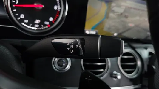 Mercedes-Benz E-Class W213 E220d 2019 9