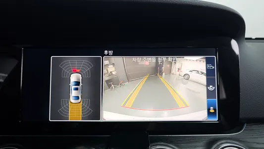 Mercedes-Benz E-Class W213 E220d 2019 14