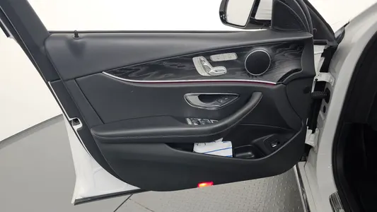Mercedes-Benz E-Class W213 E220d 2019 24