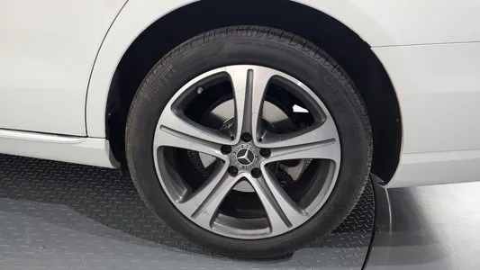 Mercedes-Benz E-Class W213 E220d 2019 21