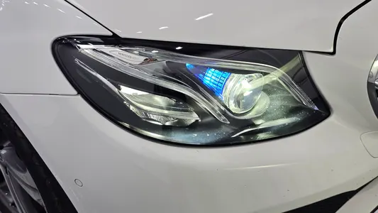 Mercedes-Benz E-Class W213 E220d 2019 22