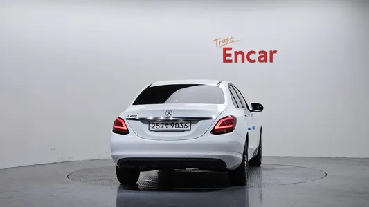 Mercedes-Benz C-Class W205 C200 2020 4