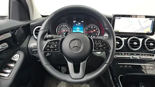 Mercedes-Benz C-Class W205 C200 2020 13