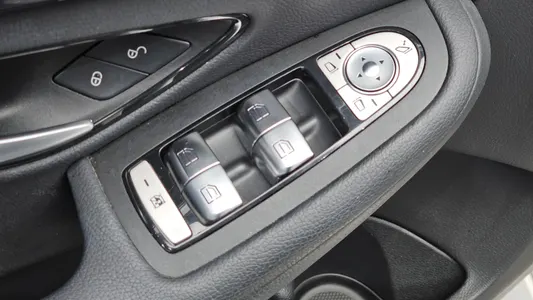 Mercedes-Benz C-Class W205 C200 2020 27