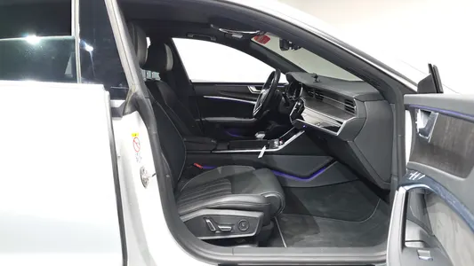 Audi A7 (4K) 55 TFSI 2020 26
