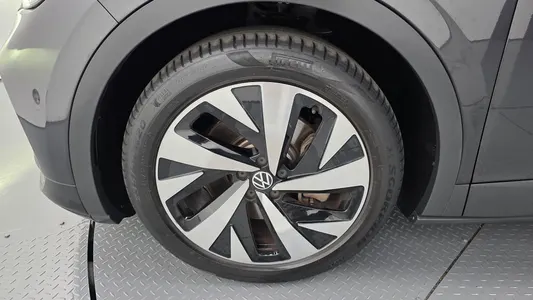 Volkswagen ID.4 2022 5