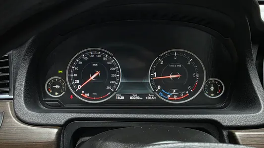 BMW 5 Series GT (F07) GT ED Edition 2013 8