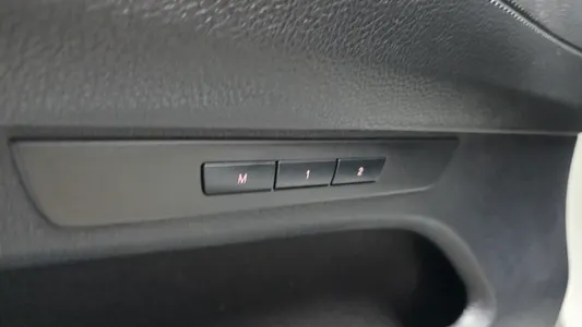 BMW 5 Series GT (F07) GT ED Edition 2013 19