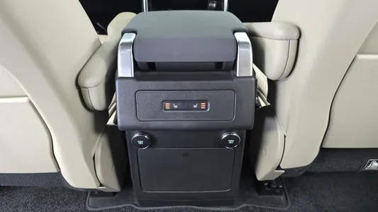 Land Rover 5 2.0 SD4 SE 2018 19