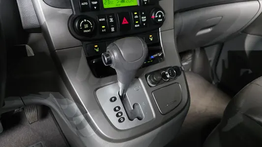 Kia R GLX 2012 9