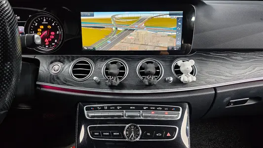 Mercedes-Benz E-Class W213 E220d 2017 14