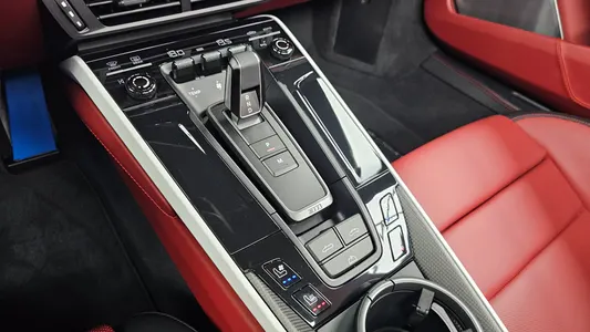 Porsche 911 (992) 4 GTS 2025 9