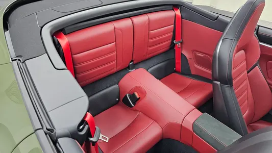 Porsche 911 (992) 4 GTS 2025 11