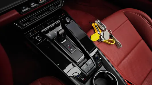 Porsche 911 (992) 4 GTS 2024 9