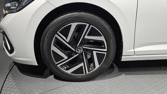 Volkswagen 7 1.5 TSI 2022 5