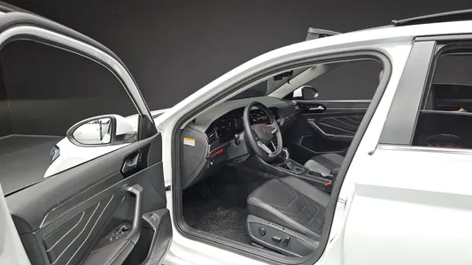 Volkswagen 7 1.5 TSI 2022 10