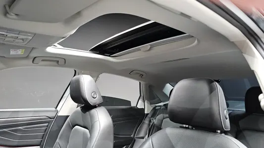 Volkswagen 7 1.5 TSI 2022 19