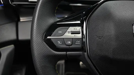 Peugeot 408 1.2 Pure Tech GT 2024 17