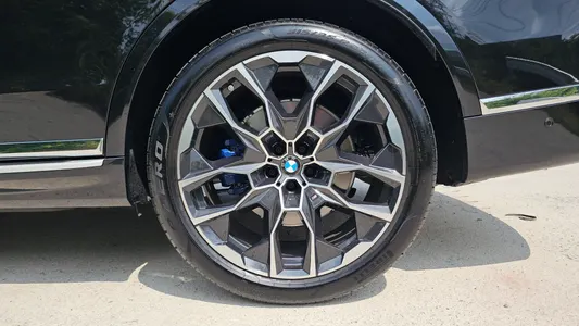 BMW X7 (G07) xDrive 40i M 6 2025 21