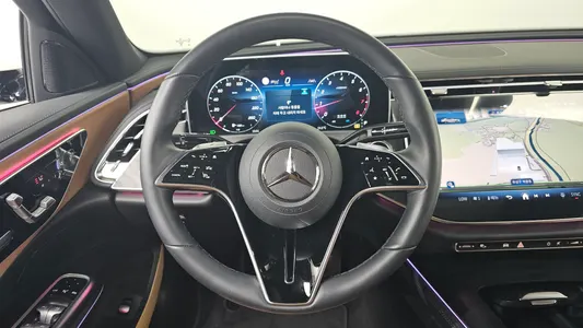 Mercedes-Benz E-Class W214 E200 2025 15
