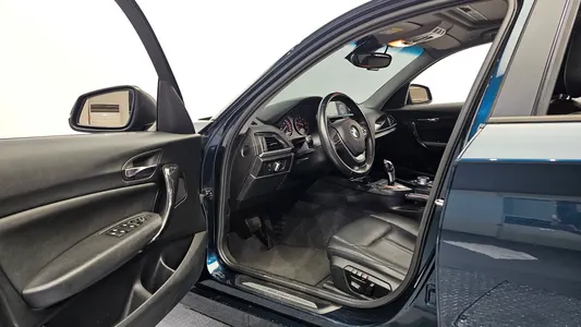 BMW 1 Series (F20) 118d 2 5 2014 10