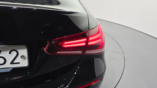 Mercedes-Benz A-Class W177 A220 2020 23