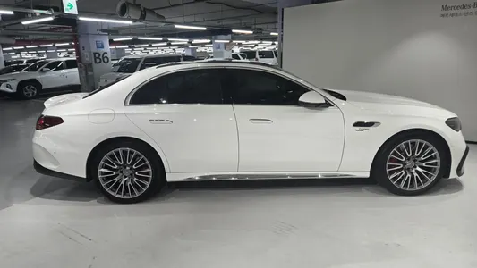Mercedes-Benz E-Class W214 AMG E53e 4MATIC+ 2026 9