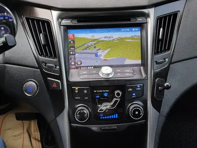 Hyundai YF LPI 2012 5