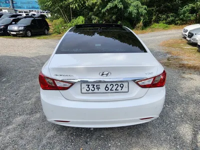 Hyundai YF LPI 2012 23