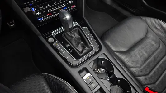 Volkswagen 아테온 2.0 TDI 2022 9