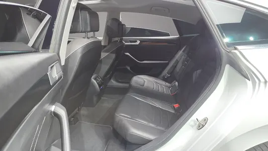 Volkswagen 아테온 2.0 TDI 2022 26
