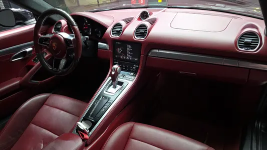Porsche 718 2.5 GTS 2019 7