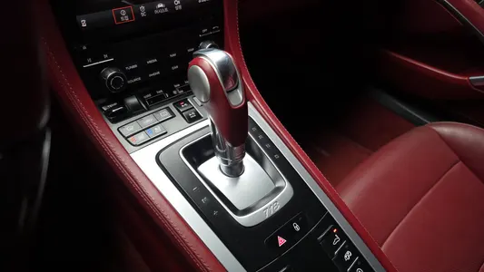 Porsche 718 2.5 GTS 2019 9