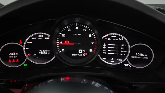 Porsche (PO536) 3.0 2021 8