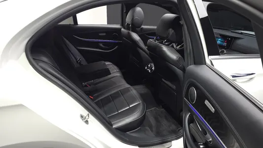 Mercedes-Benz E-Class W213 E250 AMG Line 2022 11
