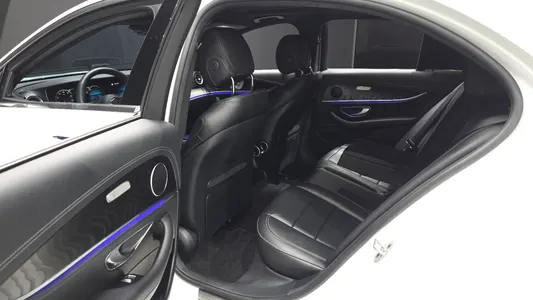 Mercedes-Benz E-Class W213 E250 AMG Line 2022 12