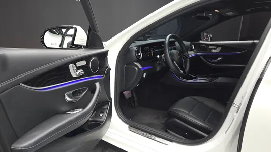 Mercedes-Benz E-Class W213 E250 AMG Line 2022 10