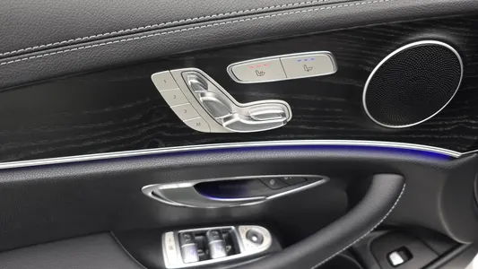 Mercedes-Benz E-Class W213 E250 AMG Line 2022 28