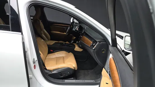 Volvo S90 T5 2020 11