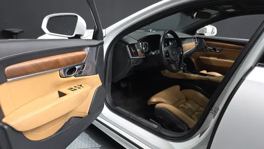 Volvo S90 T5 2020 10