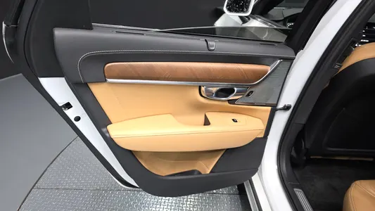 Volvo S90 T5 2020 25