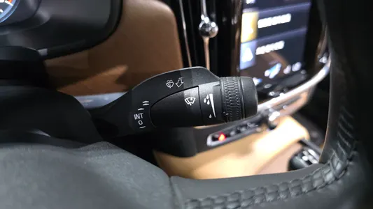 Volvo S90 T5 2020 31