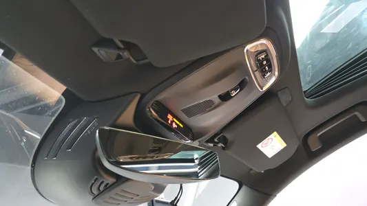 Volvo S90 T5 2020 33